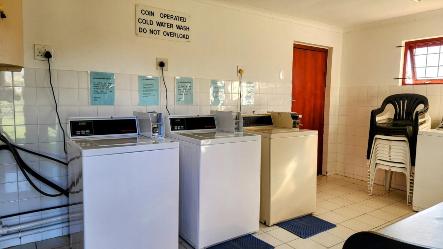 3 Bedroom Property for Sale in Brenton On Lake Western Cape